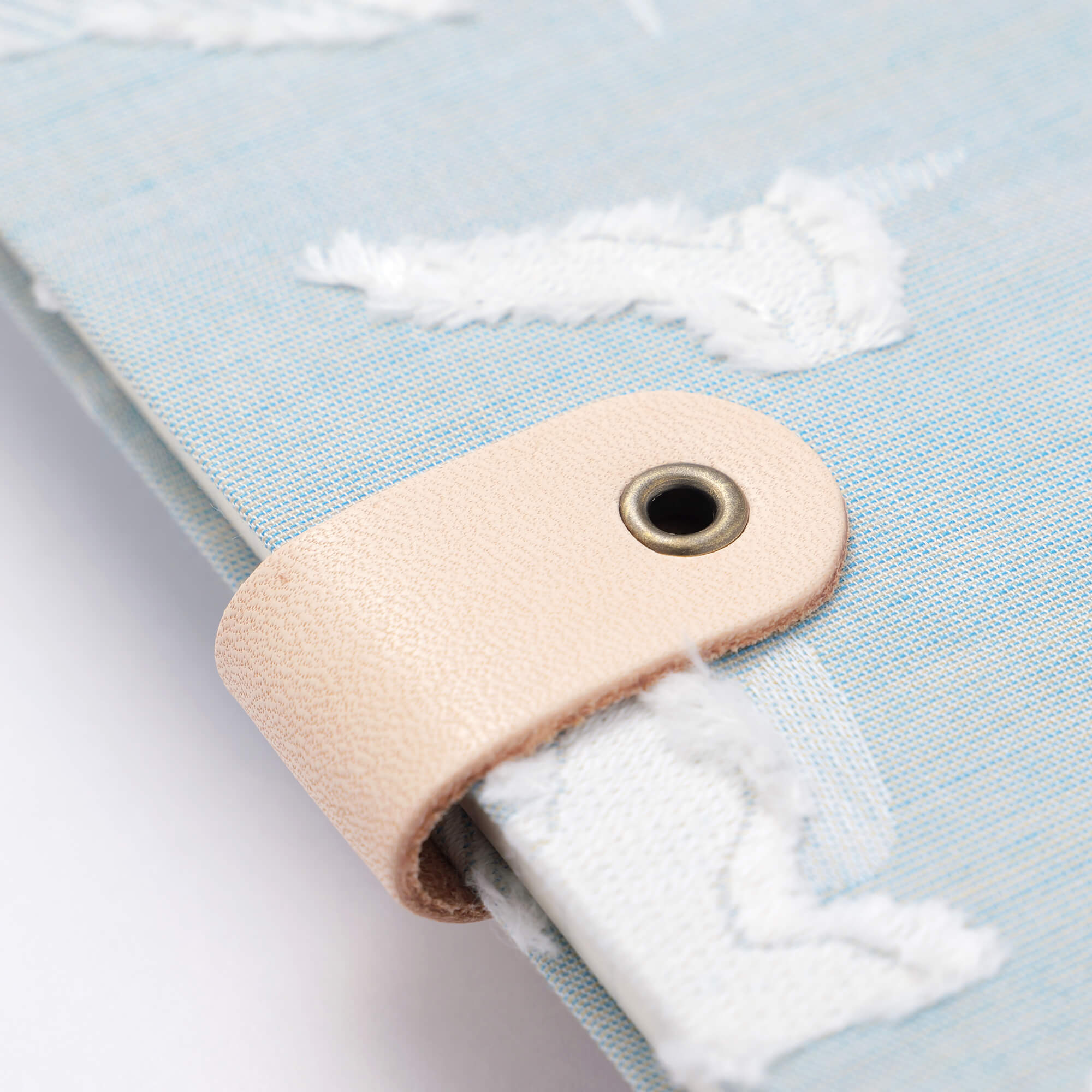 B6 notebook - IBAMOTO HONTEN/羽ばたき（うみねこ） – Kakimori